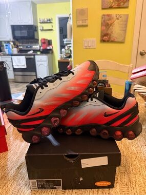 Nike AIR MAX DN8s sz 10.5 mens new in box sold out for $180 plus tax !!!